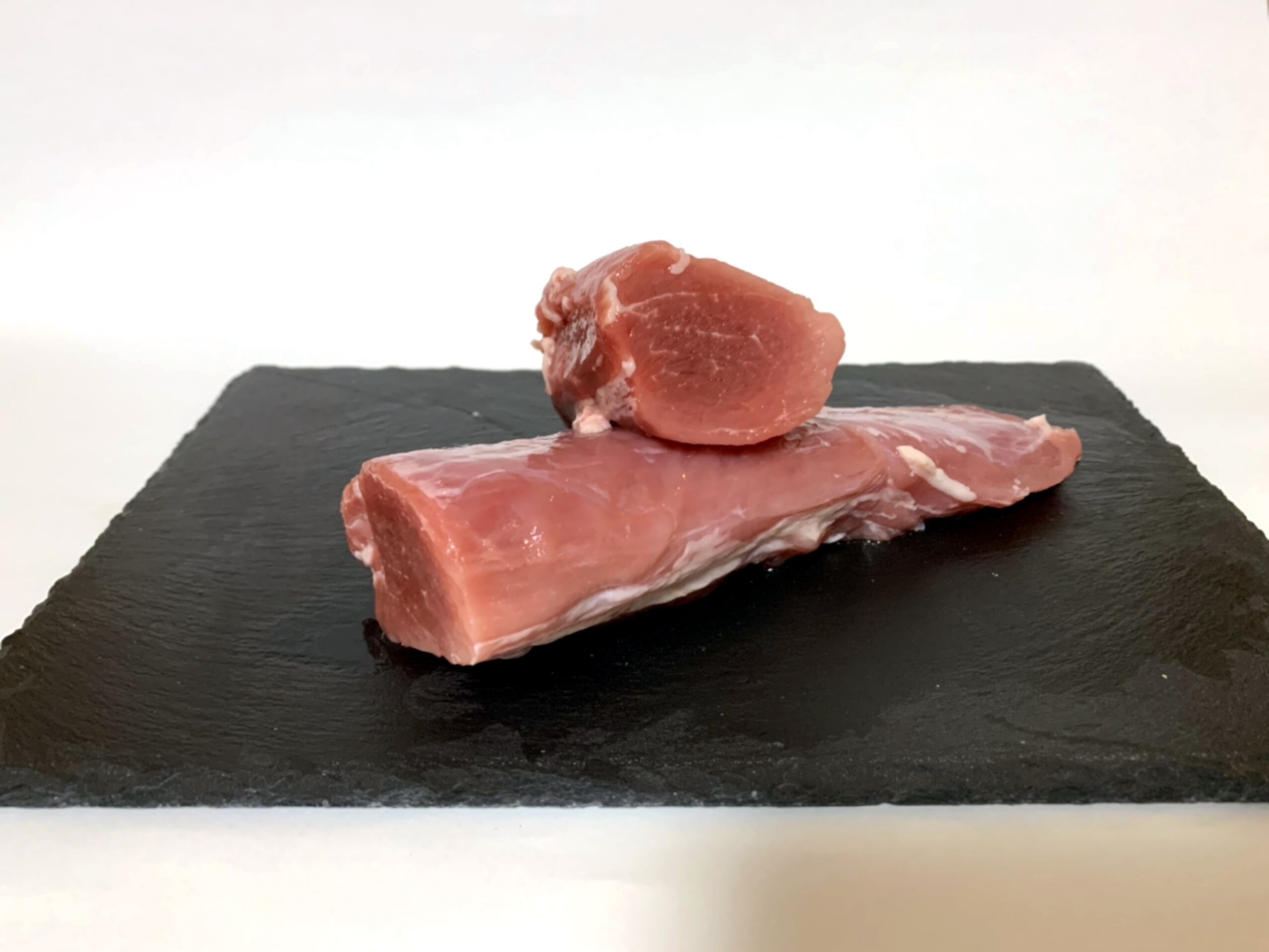健酵豚 ヒレブロック 約500g｜北海道日高の健康豚 希少部位でヒレカツに